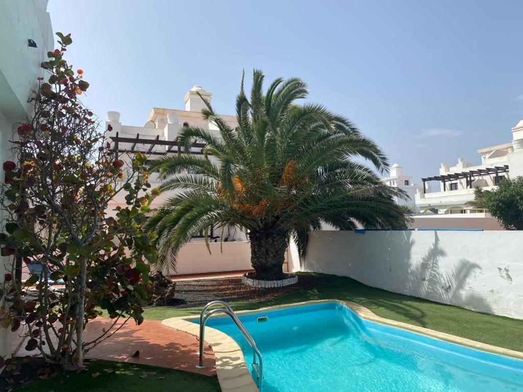 Royal Park Guesthouse Corralejo Exterior photo